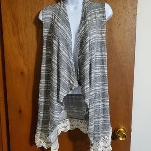 Sleeveless cardigan